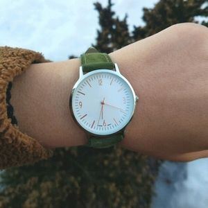 Woman's Japan Movt Watch Forest Green Band